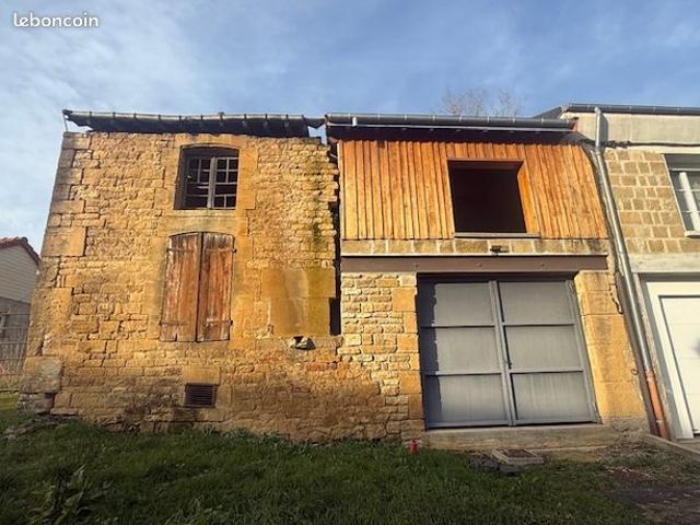 EXCLUSIF Grange à rénover avec jardin