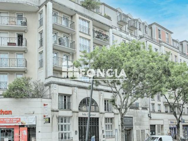 Exclusif: grand studio 30,44 m2 avec parking
