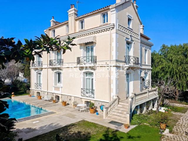 EXCLUSIF – MAISON DE MAITRE – 600M²