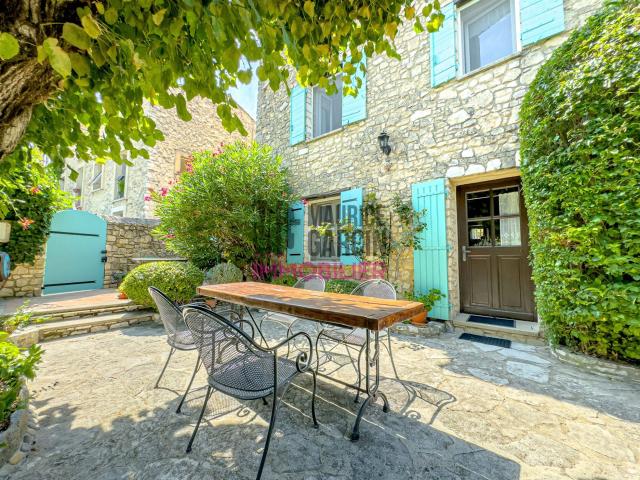 Exclusif Mas En Centre Village 182m² Velleron