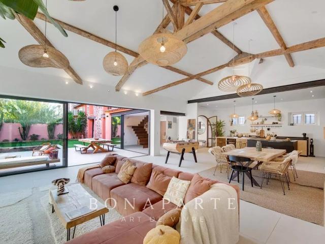 Exclusif Saint Raphael / Plateau Notre Dame Villa Renovee 280m² Saint Raphaël