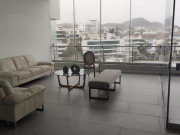 Exclusivo con amplias vistas al Mar Santa Maria