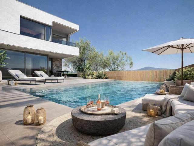 Exclusivo chalet de obra nueva en una amplia parcela de 919. 367m² Girona