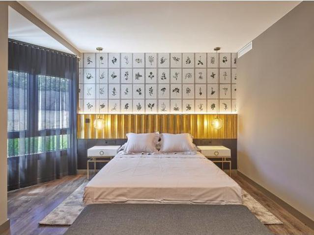 ¡Exclusivo Chalet de Lujo totalmente reformado y equipado para entrar a vivir en Vistahermosa!