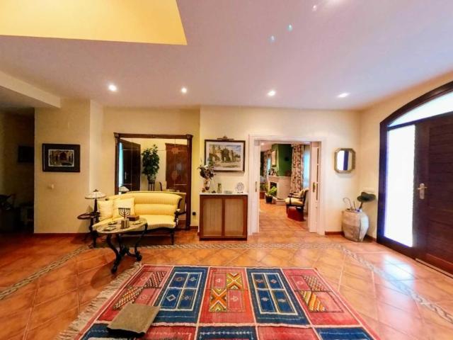 EXCLUSIVO CHALET EN BANYERES DE MARIOLA
