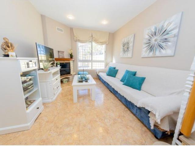 EXCLUSIVO CHALET EN CALABARDINA ÁGUILAS A 500m DEL MAR!