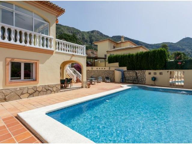 Exclusivo Chalet en La Drova, Barx Ideal para Familias