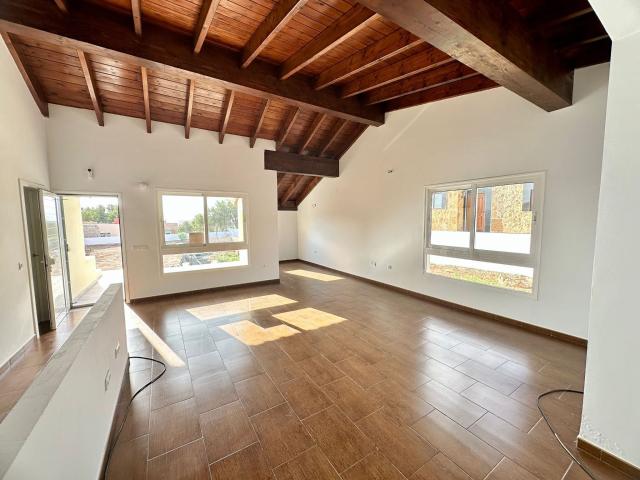 ? Exclusivo Chalet en Triquivijate Les presentamos esta magn. 128m² Triquivijate