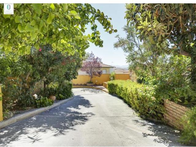 ? EXCLUSIVO CHALET INDEPENDIENTE EN VENTA – DOS VIVIENDAS EN UNA, INMEJORABLE UBICACIÓN ?