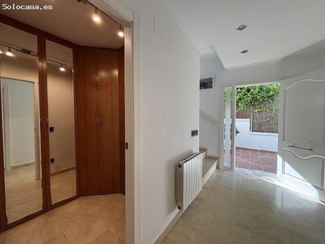 Exclusivo Chalet Reformado en Calella con Piscina de Agua Salada