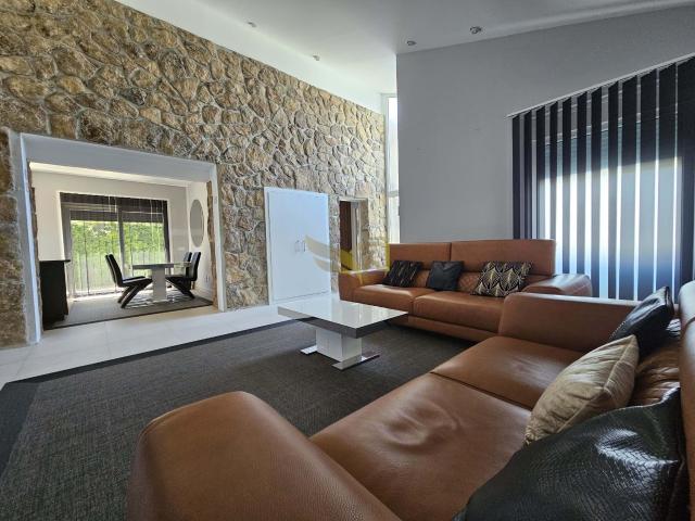 Exclusivo chalet unifamiliar con calidades inmejorables en Guadalix
