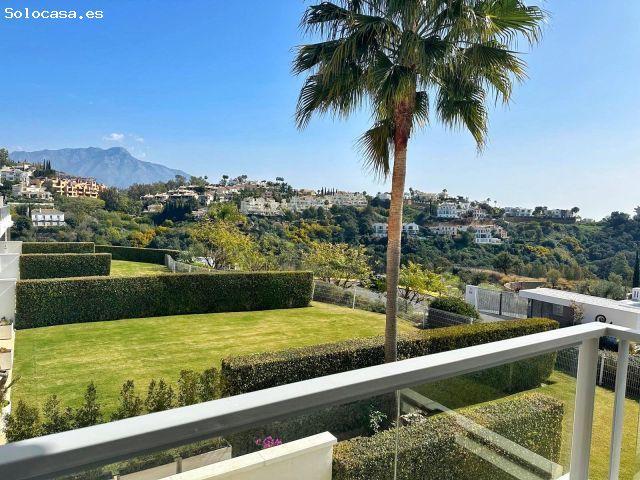 Exclusivo Apartamento con vistas panoramicas al mar en Los Arqueros