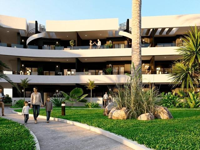 Exclusivo apartamento de 3 dormitorios frente al campo de go. 86m² Los Alcázares