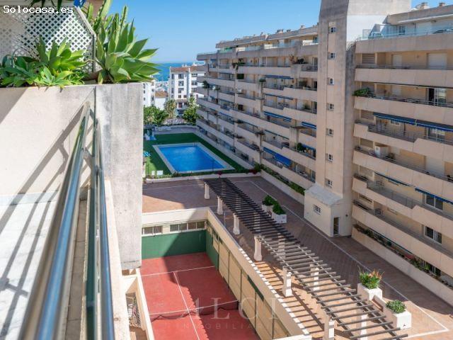 Exclusivo apartamento de lujo en Puerto Banús, Marbella