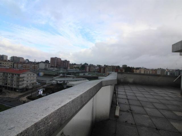 Exclusivo apartamento duplex T3, situado no 8