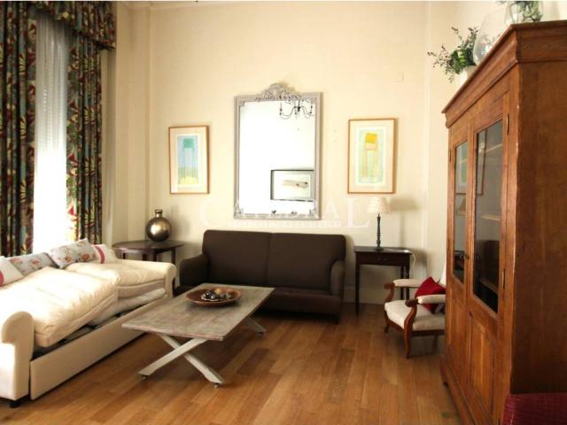 EXCLUSIVO APARTAMENTO EN ALQUILER EN PLENO CENTRO DE SEVILLA – AVENIDA DE LA CONSTITUCIÓN