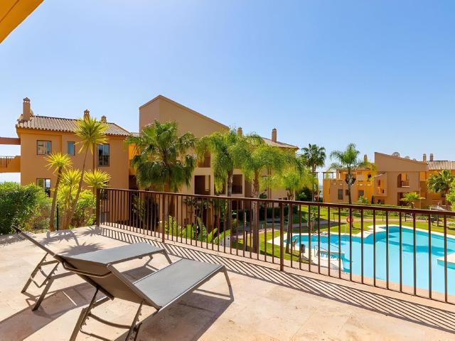 Exclusivo Apartamento en Benahavís con Amplia Terraza y Exce. 130m² Benahavís