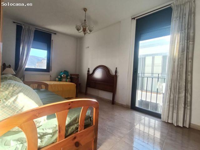 EXCLUSIVO APARTAMENTO EN EL CENTRO DE ROSES