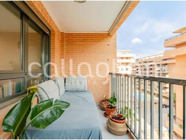Exclusivo apartamento en La Patacona, a solo 50 metros del mar
