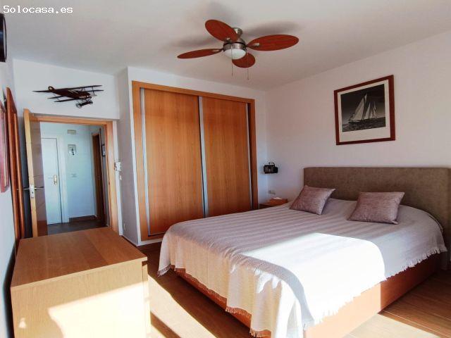Exclusivo apartamento en primera línea de playa con vistas frontales al mar