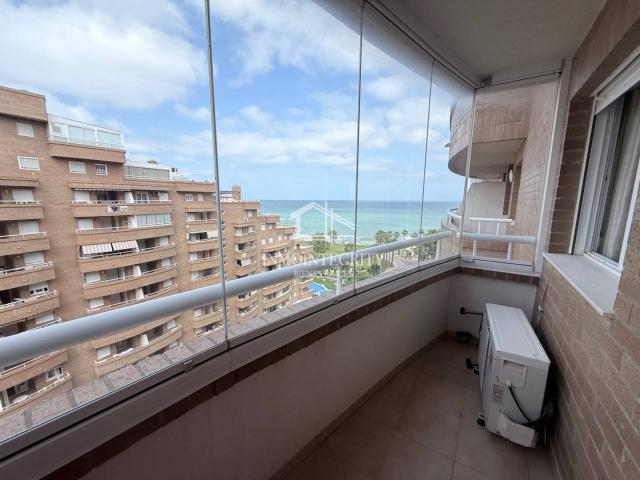Exclusivo apartamento en primera línea de playa en Magic World – Oropesa del Mar