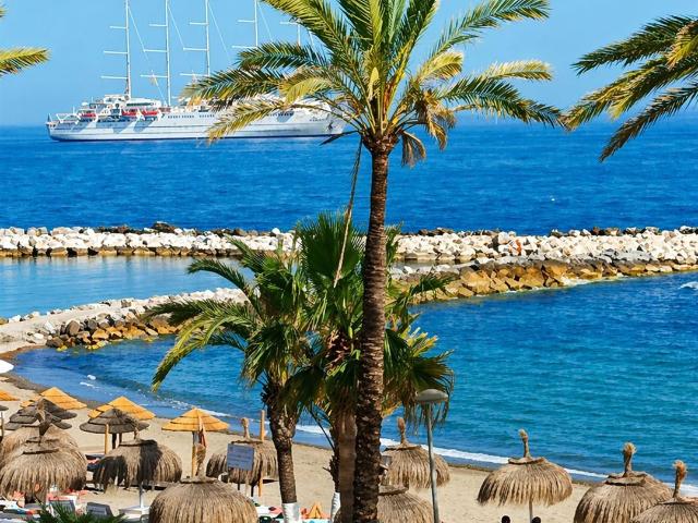 Exclusivo apartamento en Puerto Banús, una de las zonas más. 128m² Marbella