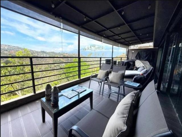 Exclusivo Apartamento en Venta PB en Loma Linda