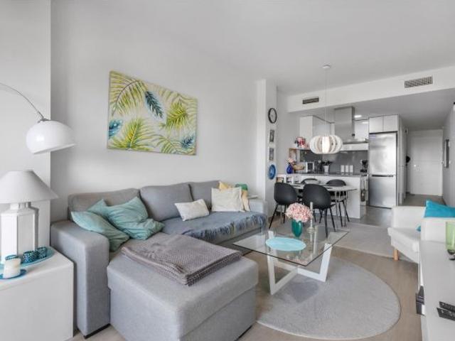Exclusivo apartamento frente a las Calas de Torrevieja – A 200 metros de la Playa de los Locos