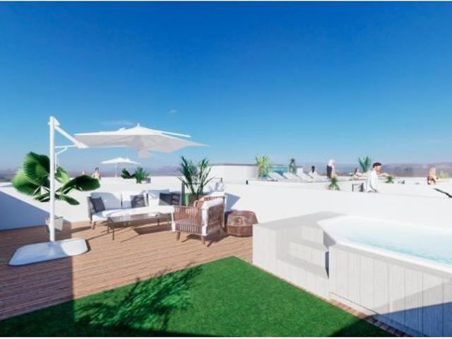 ? Exclusivo Apartamento Nuevo a 100 Metros de la Playa con Piscina en Solárium