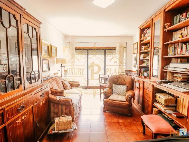 EXCLUSIVO Apartamento T1 Com Garagem Box a 1min Da Praia | 26084090357