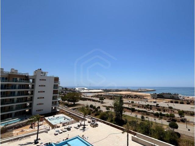 Exclusivo Apartamento T2 na primeira linha da praia, Vilamoura, Alg.