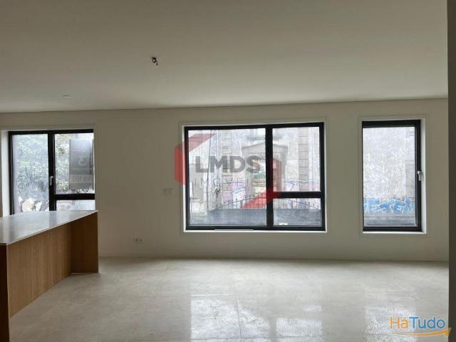 Exclusivo Apartamento T3 em Edifício de Arquitetura Contemporânea Centro do Porto | 26064090753