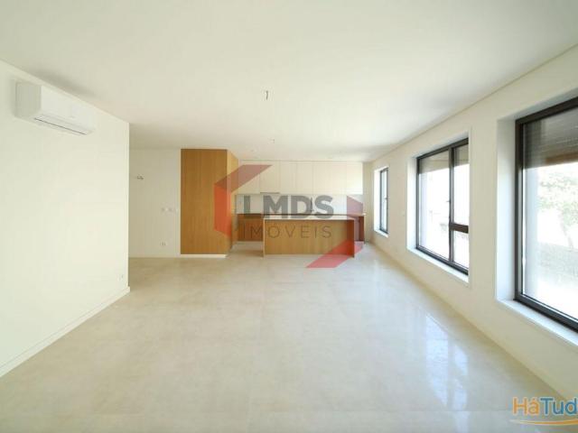 Exclusivo Apartamento T3 em Edifício de Arquitetura Contemporânea Centro do Porto | 26074090753