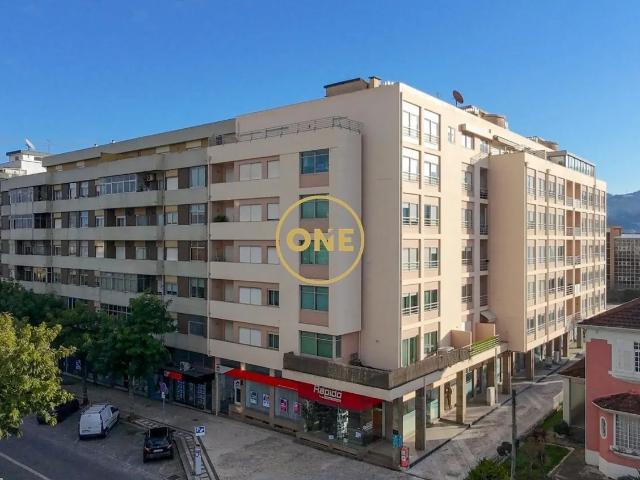 Exclusivo Apartamento T5 no Centro de Santo Tirso