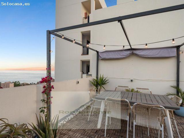 Exclusivo ático con vistas al mar, solárium privado y licencia turística en