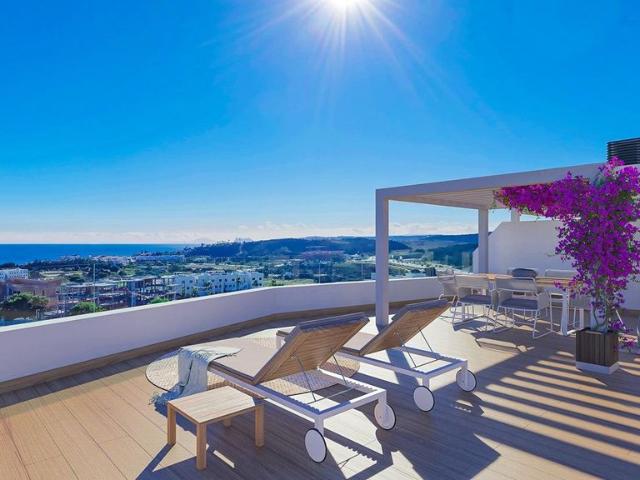 Exclusivo ático de 105 m2 en venta Estepona, España