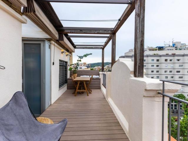 Exclusivo ático de 125 m2 en venta Barcelona, Cataluña