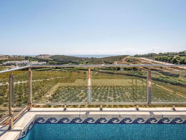 Exclusivo ático de 128 m2 en venta Manilva, España