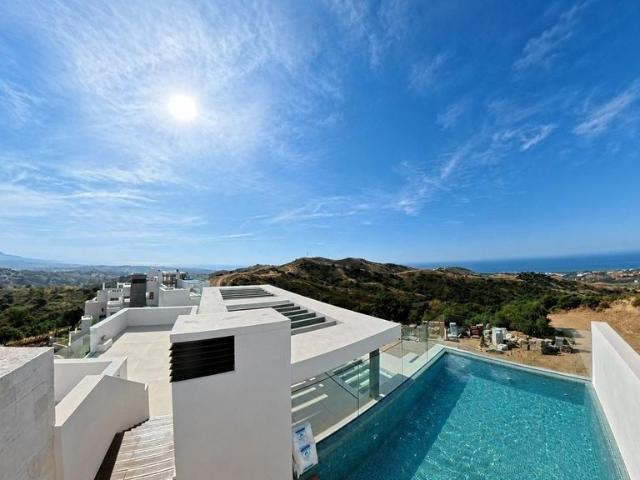 Exclusivo ático de 134 m2 en venta Ojén, España
