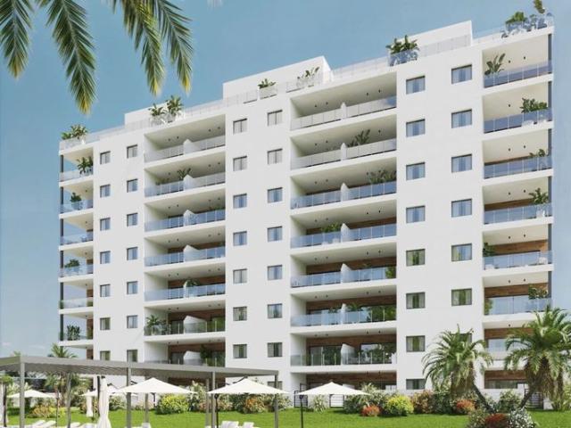 Exclusivo ático de 131 m2 en venta Benidorm, España