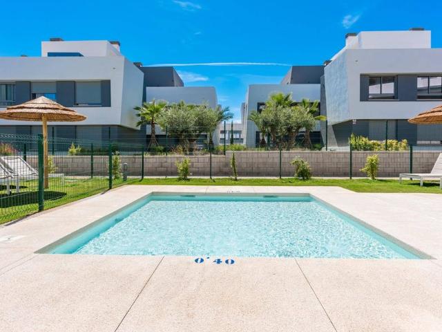Exclusivo ático de 141 m2 en venta Estepona, Andalucía