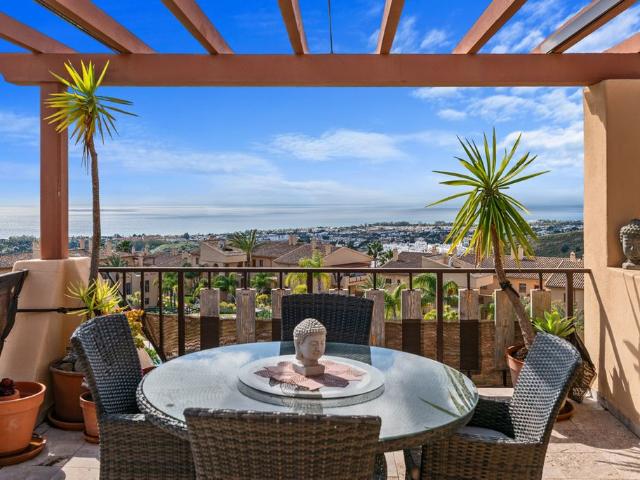 Exclusivo ático de 142 m2 en venta Marbella, España