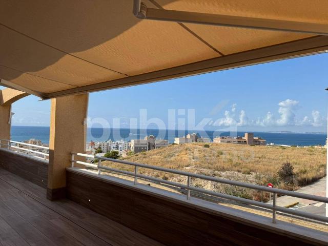 Atico de lujo de 165 m2 en venta Santa Pola, Comunidad Valenciana