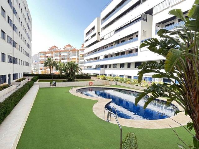 Exclusivo ático de 172 m2 en venta Estepona, España