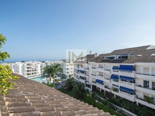 Exclusivo ático de 191 m2 en venta Guadalmina Alta, Marbella, Andalucía