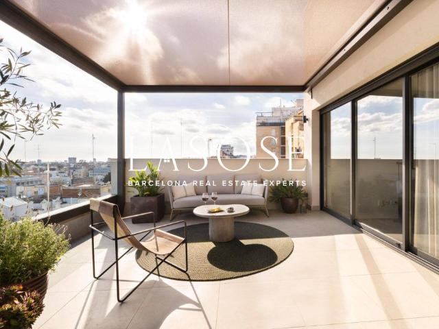 Exclusivo ático de 192 m2 en alquiler Barcelona, España