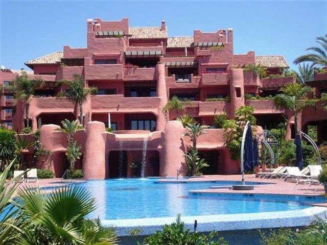 Exclusivo ático de 208 m2 en venta Estepona, España