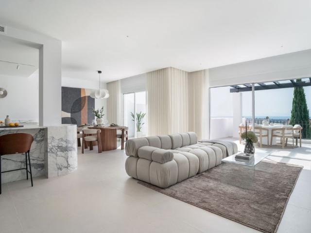 Exclusivo ático de 245 m2 en venta Nueva Andalucia, Andalucía