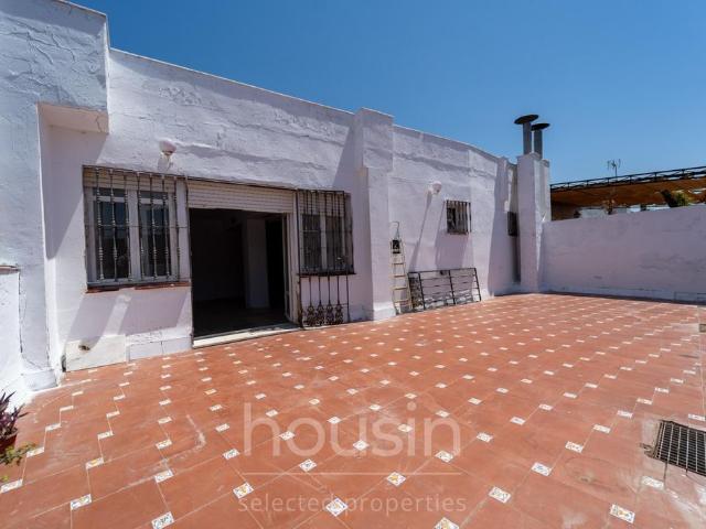 Exclusivo ático de 255 m2 en venta Sevilla, España