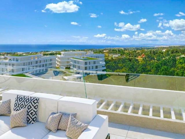 Exclusivo ático de 250 m2 en venta Estepona, España